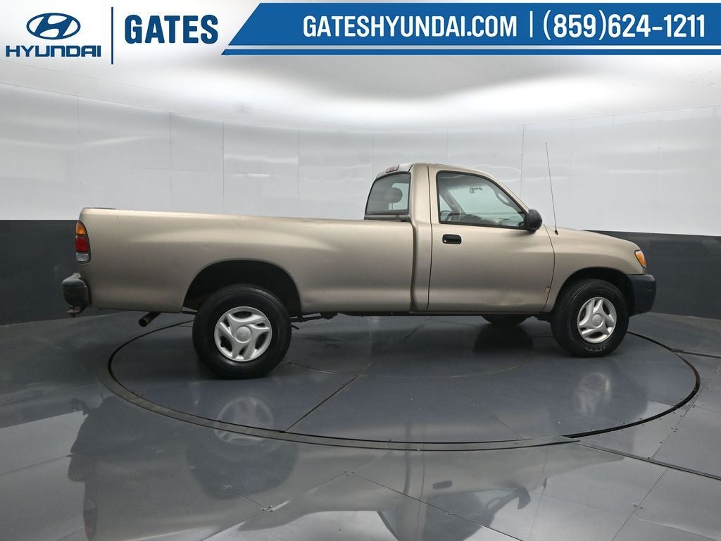 2004 Toyota Tundra Base