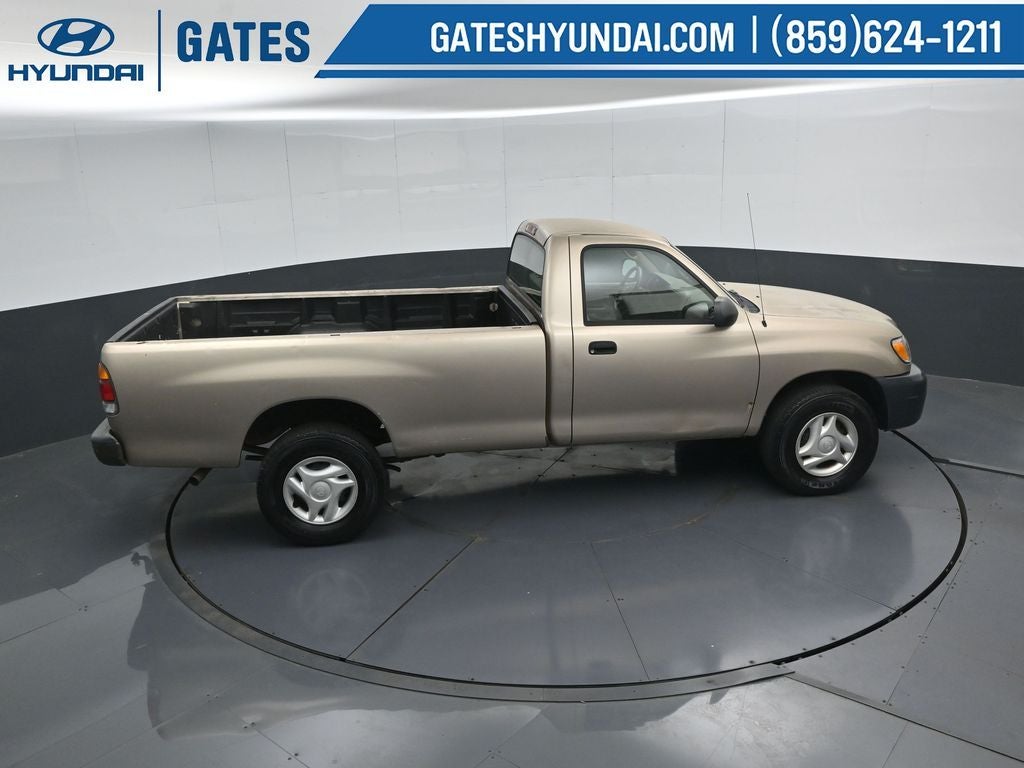 2004 Toyota Tundra Base