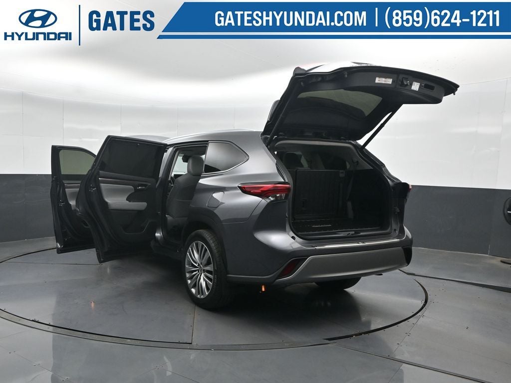 2021 Toyota Highlander Platinum