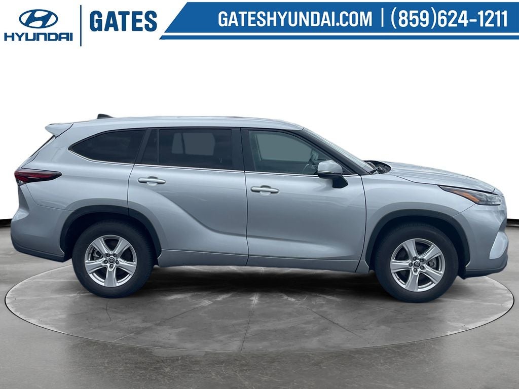 2025 Toyota Highlander XLE