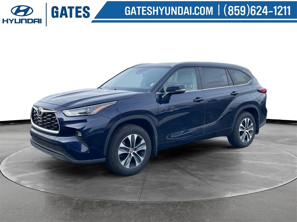 2023 Toyota Highlander XLE