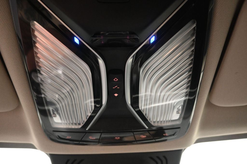 2019 BMW X7 50i - Photo 25