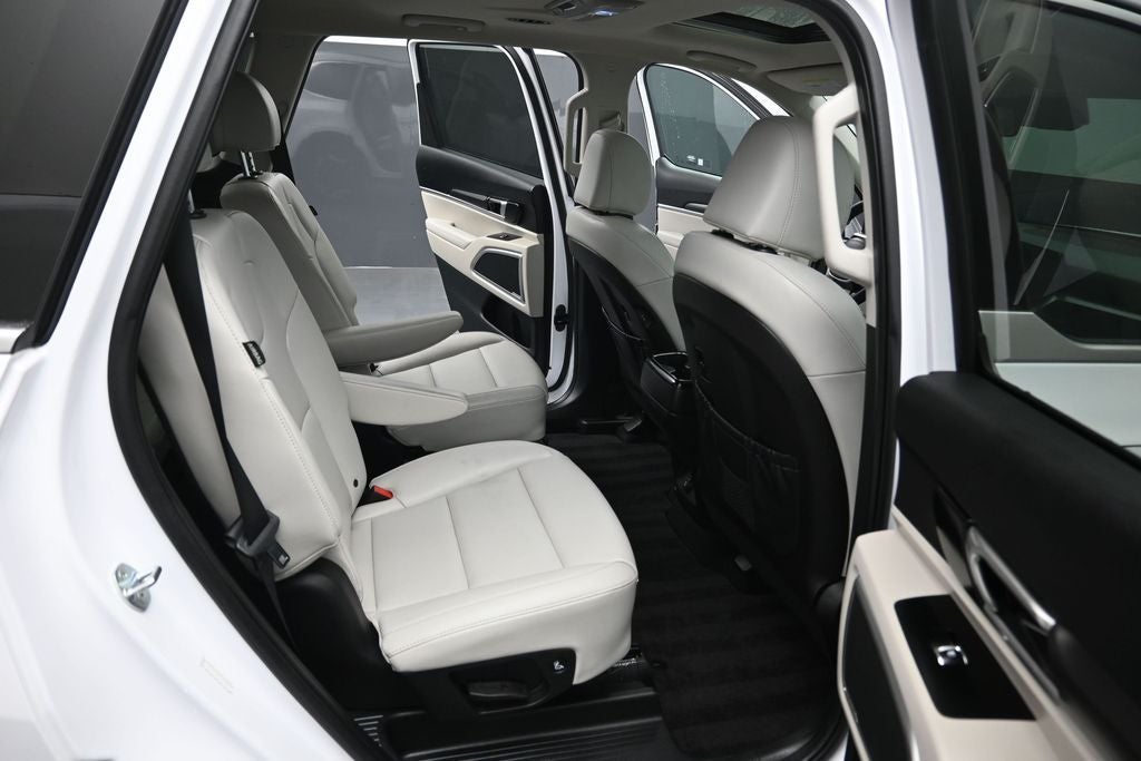 2024 Kia Telluride S - Photo 35