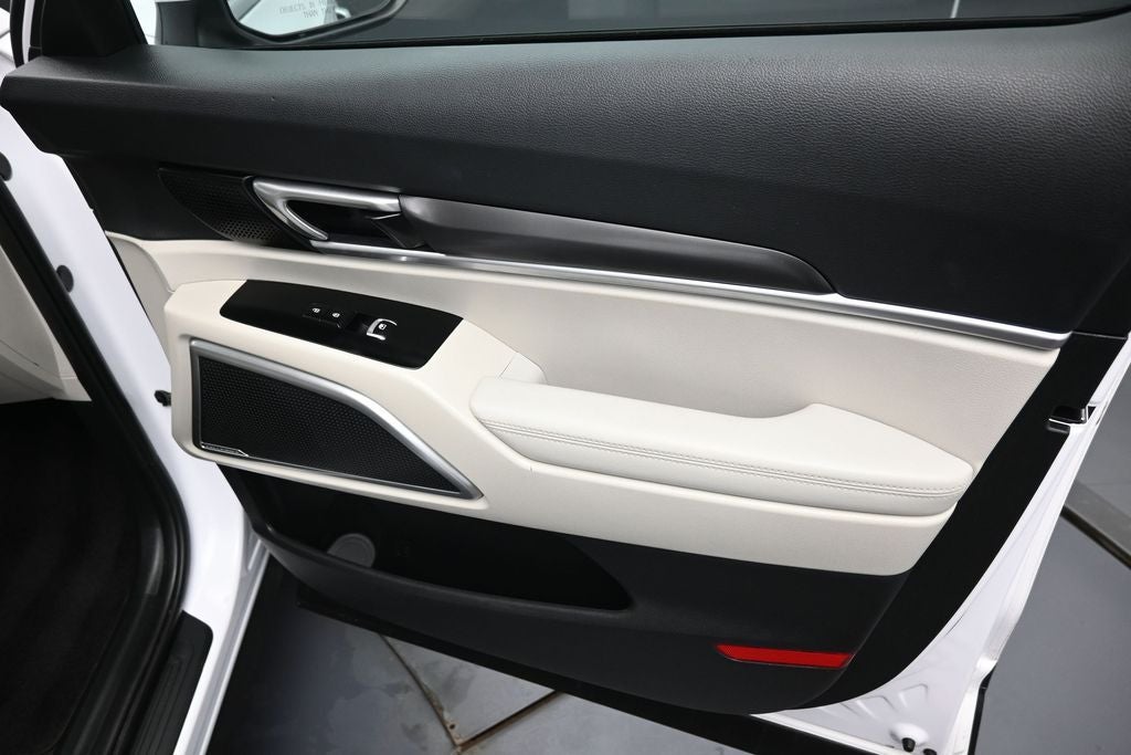 2024 Kia Telluride S - Photo 37