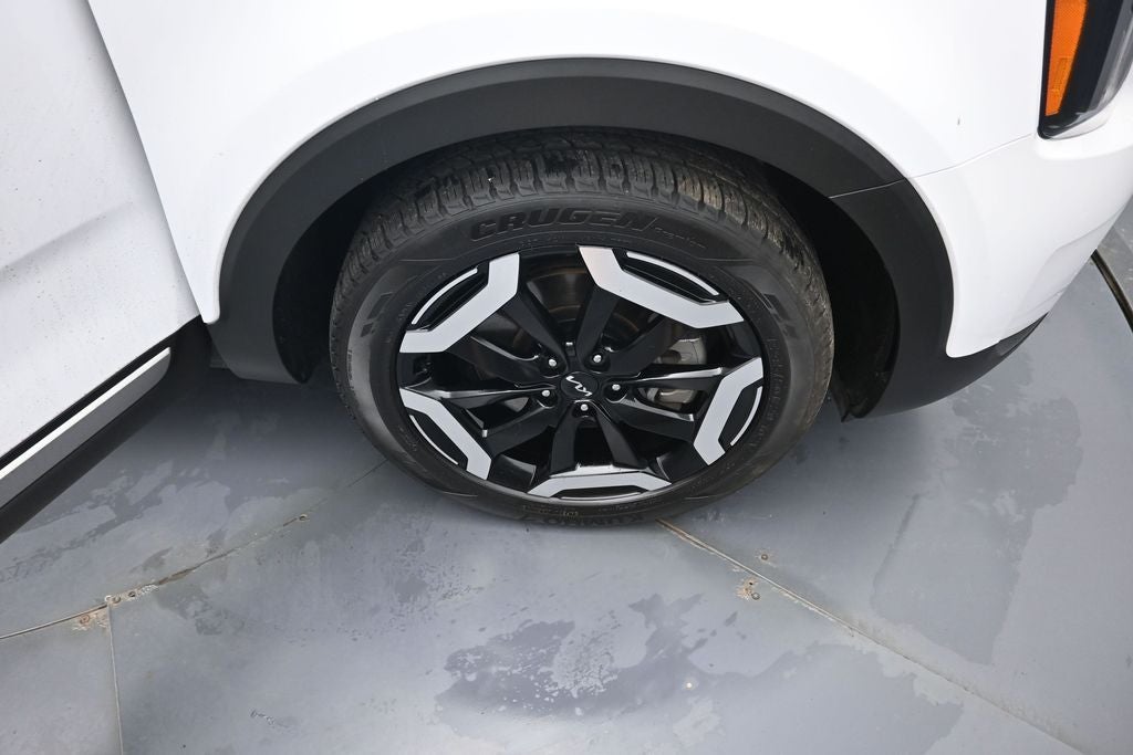 2024 Kia Telluride S - Photo 38