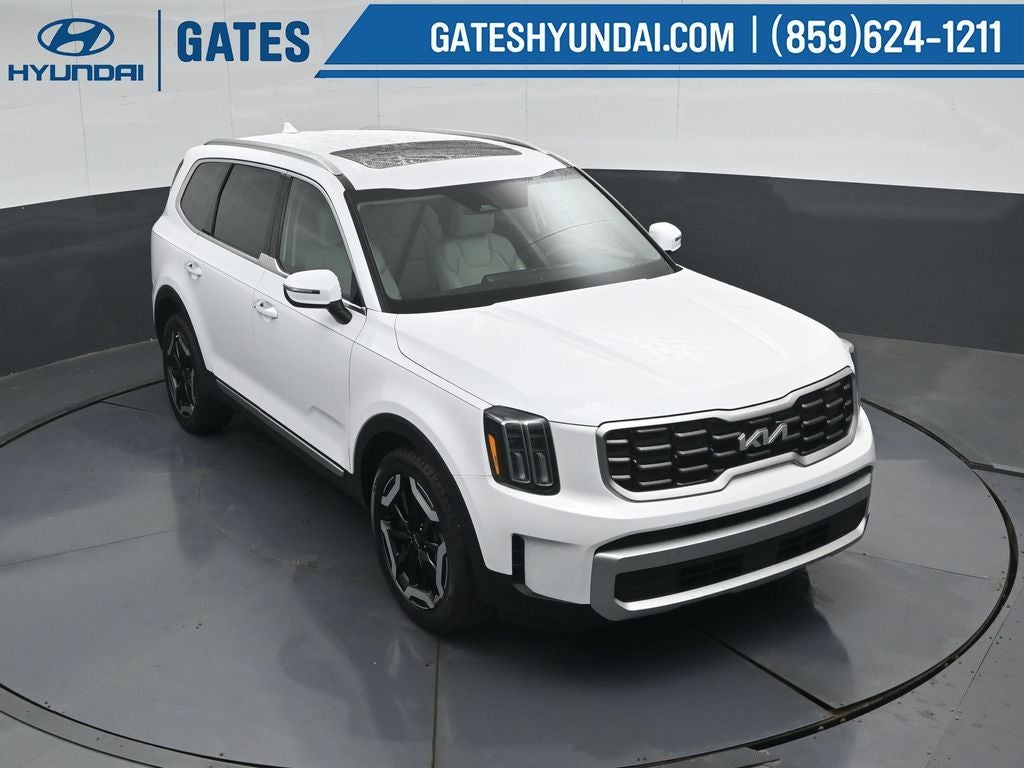 2024 Kia Telluride S - Photo 52