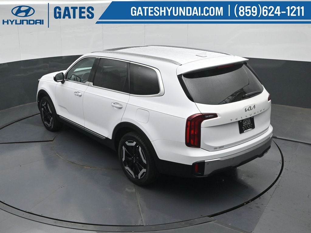 2024 Kia Telluride S - Photo 56