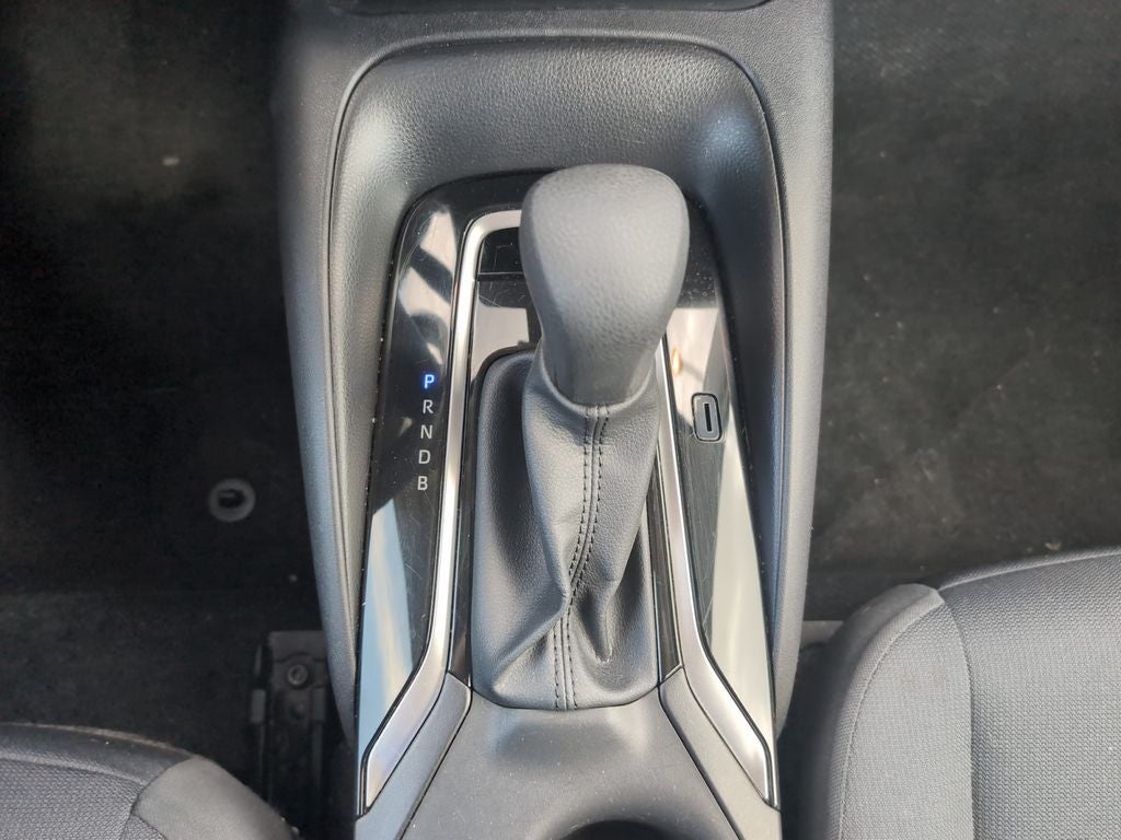 2025 Toyota Corolla LE - Photo 15