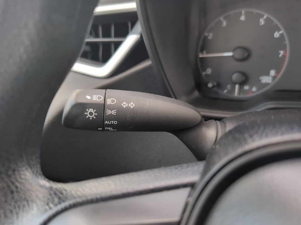 2025 Toyota Corolla LE - Photo 18