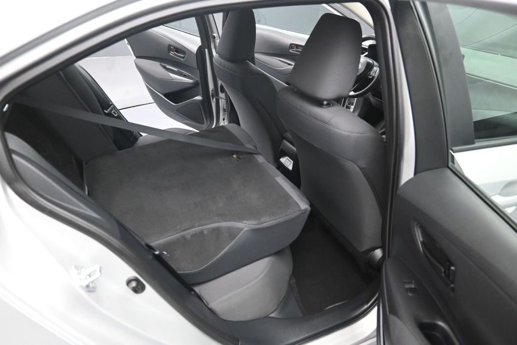 2025 Toyota Corolla LE - Photo 27
