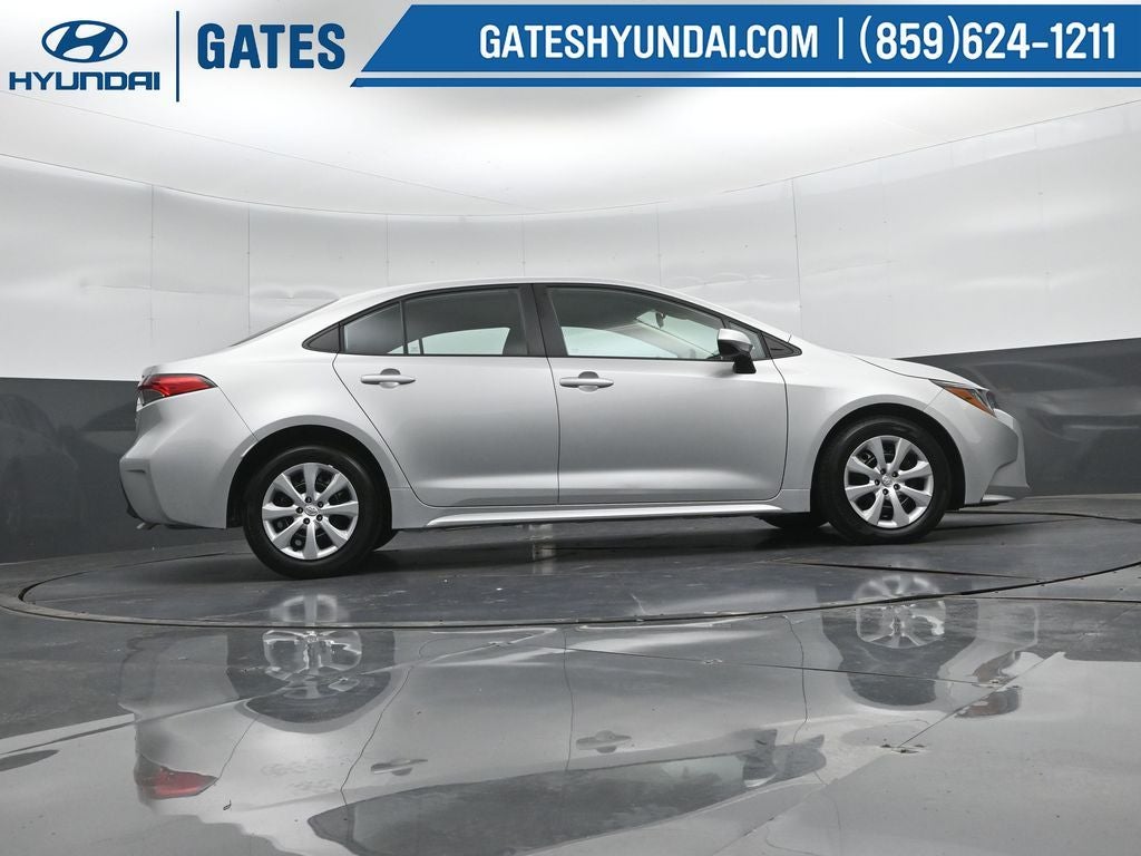 2025 Toyota Corolla LE - Photo 36