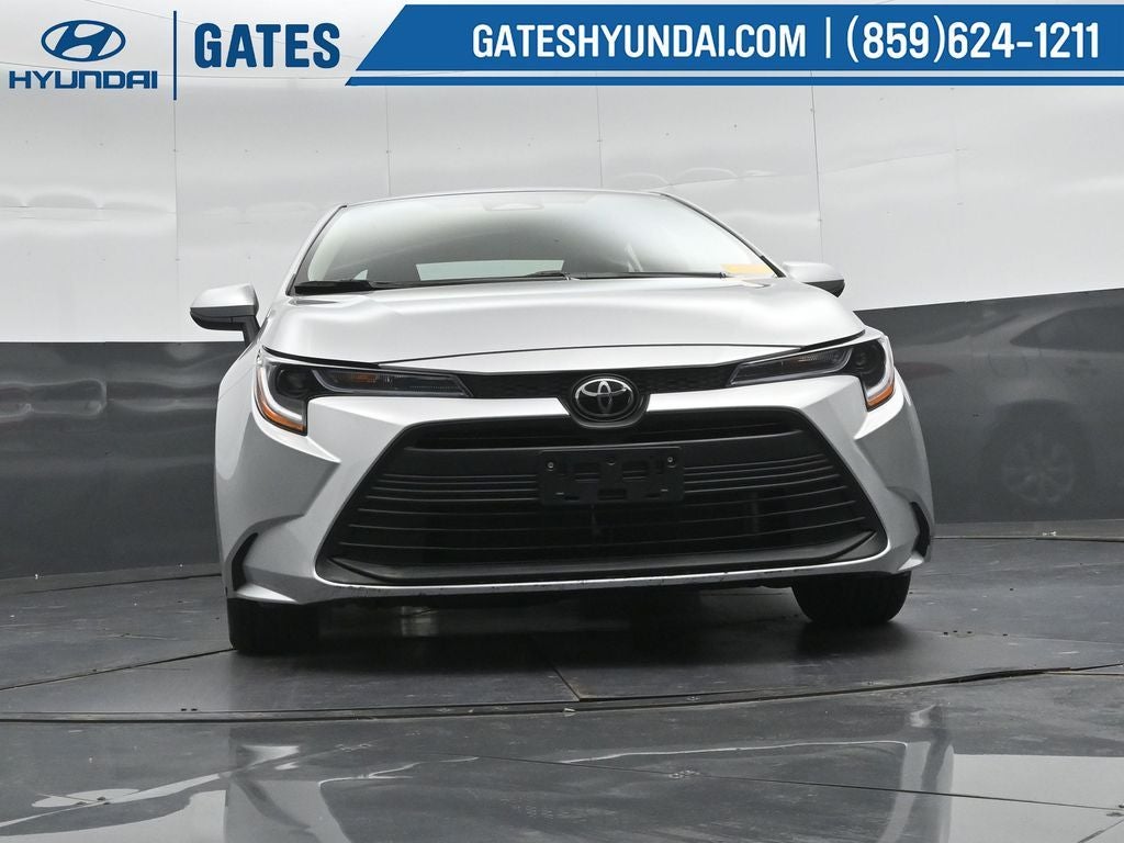 2025 Toyota Corolla LE - Photo 38