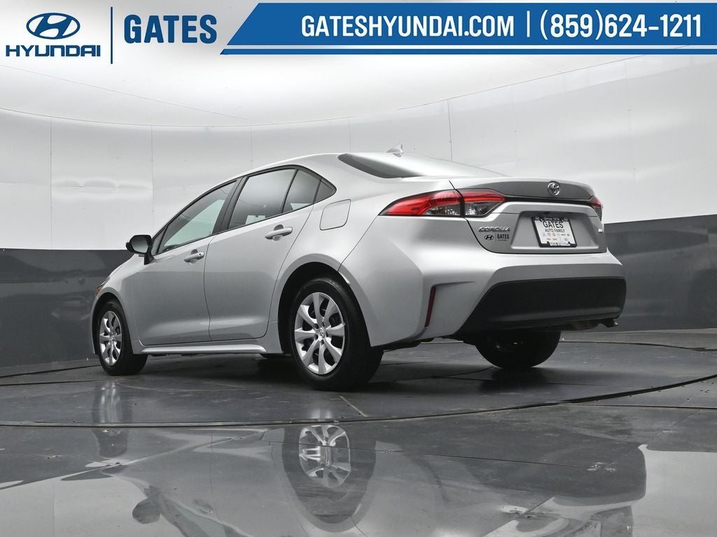 2025 Toyota Corolla LE - Photo 41
