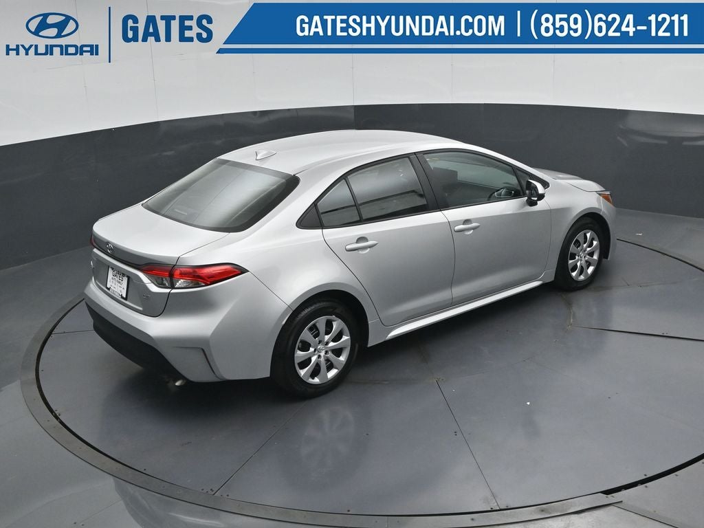 2025 Toyota Corolla LE - Photo 43