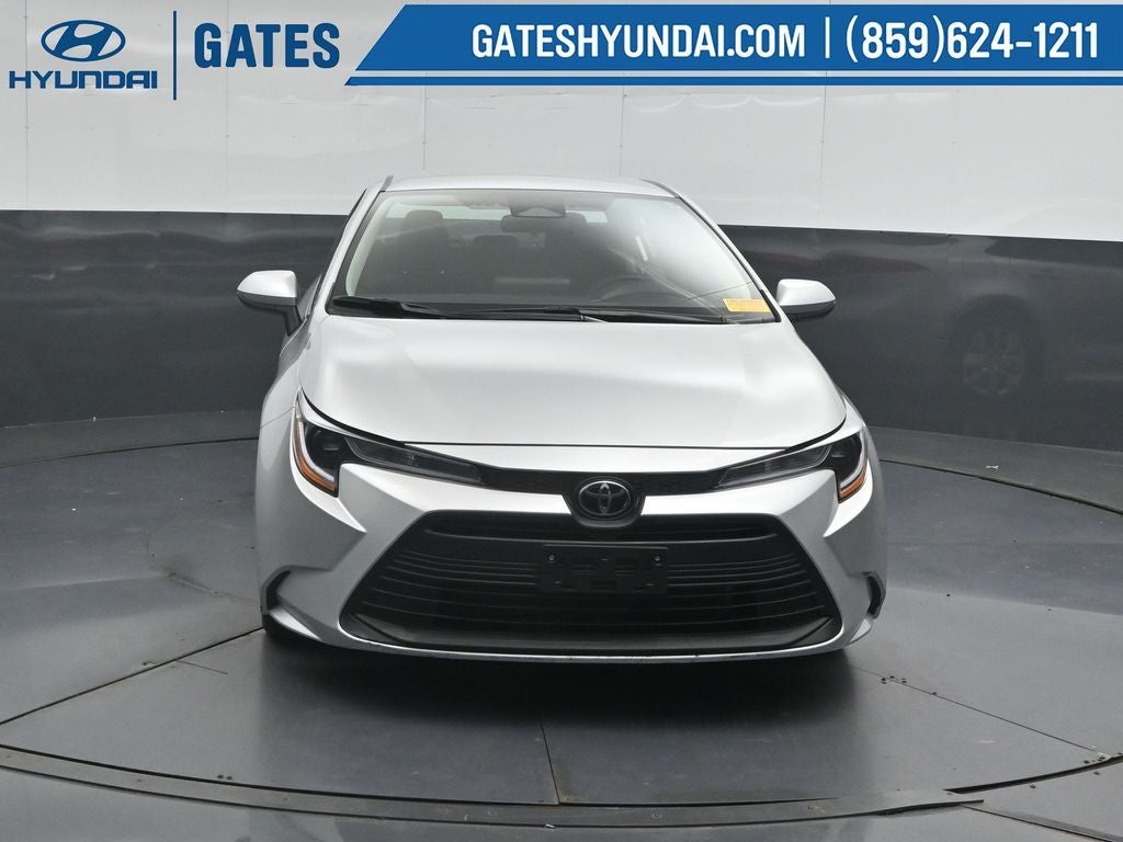 2025 Toyota Corolla LE - Photo 5