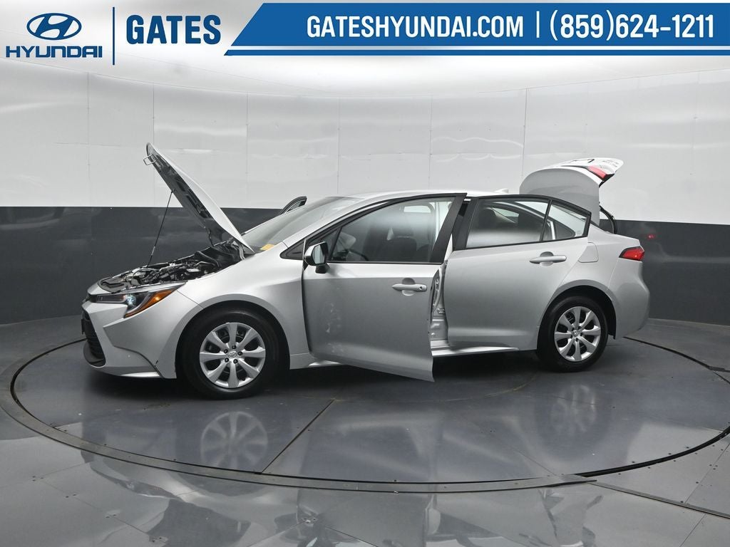 2025 Toyota Corolla LE - Photo 52