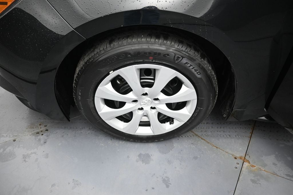 2024 Toyota Corolla LE - Photo 33