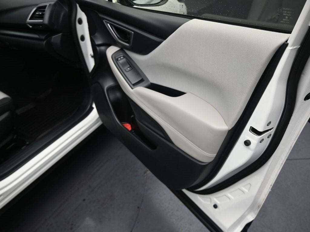 2023 Subaru Forester Base