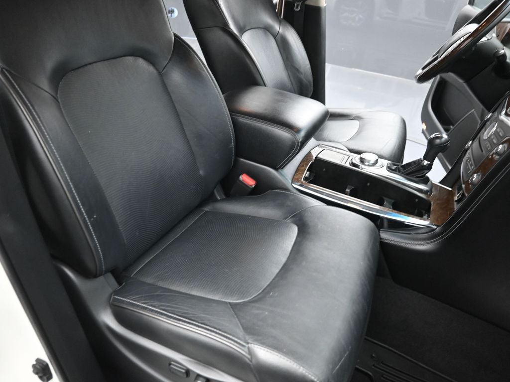 2016 INFINITI QX80 Base