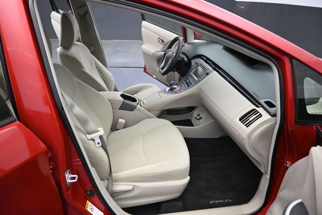 2013 Toyota Prius Three - Photo 30