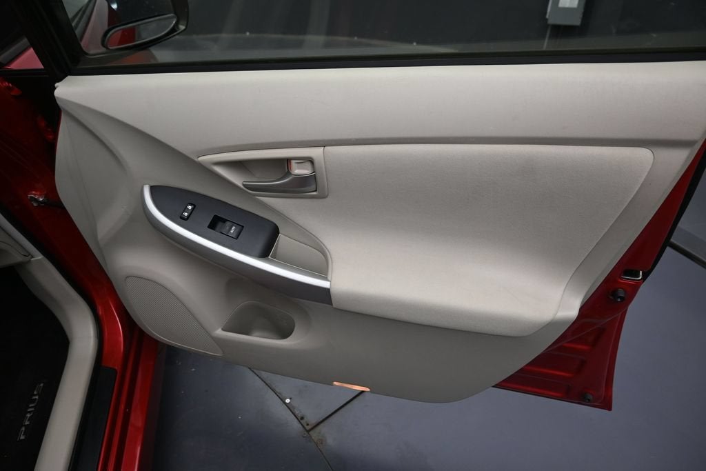 2013 Toyota Prius Three - Photo 31