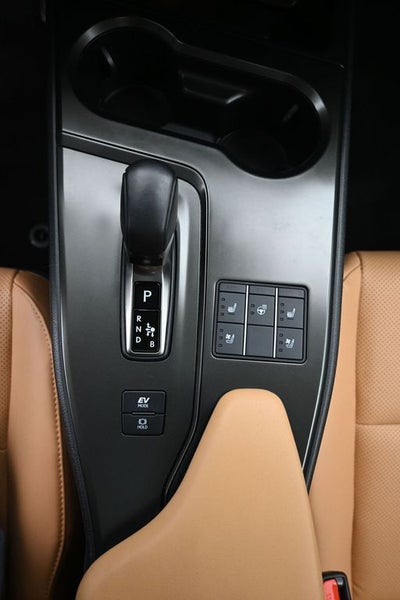 2025 Lexus UX 300h Premium