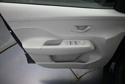 2027 Hyundai KONA SE