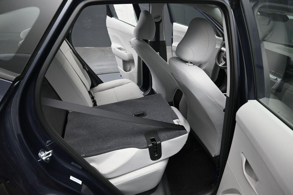 2027 Hyundai KONA SE