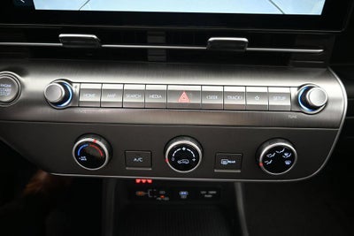 2027 Hyundai KONA SE
