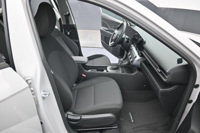 2027 Hyundai KONA SE