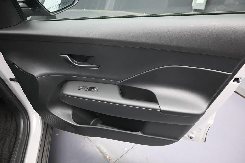 2027 Hyundai KONA SE