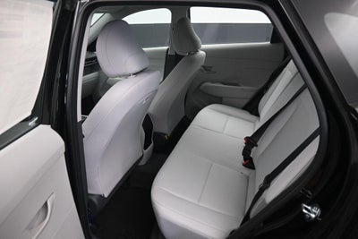 2027 Hyundai KONA SE