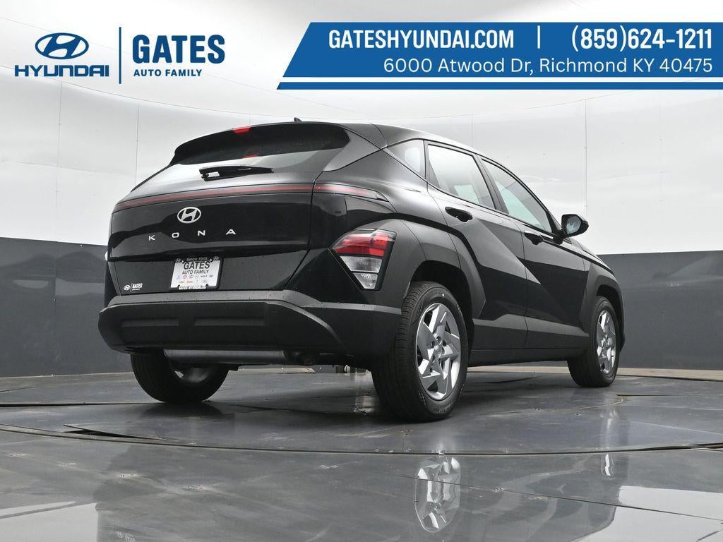 2027 Hyundai KONA SE