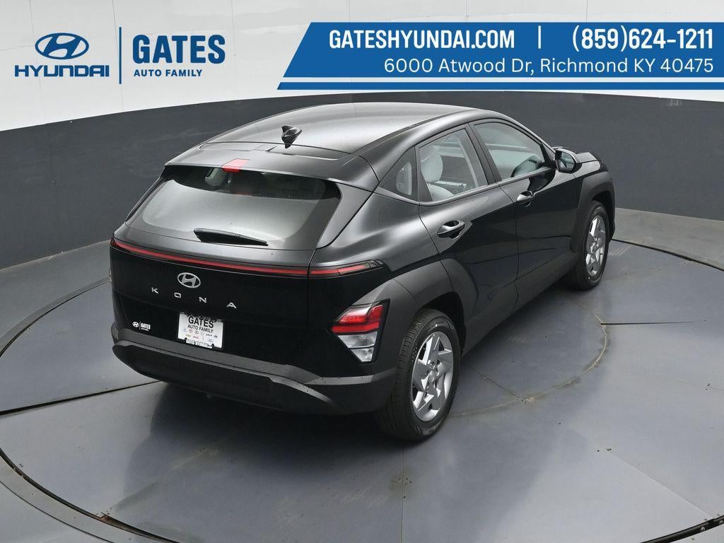 2027 Hyundai KONA SE