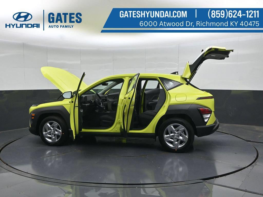 2027 Hyundai KONA SE