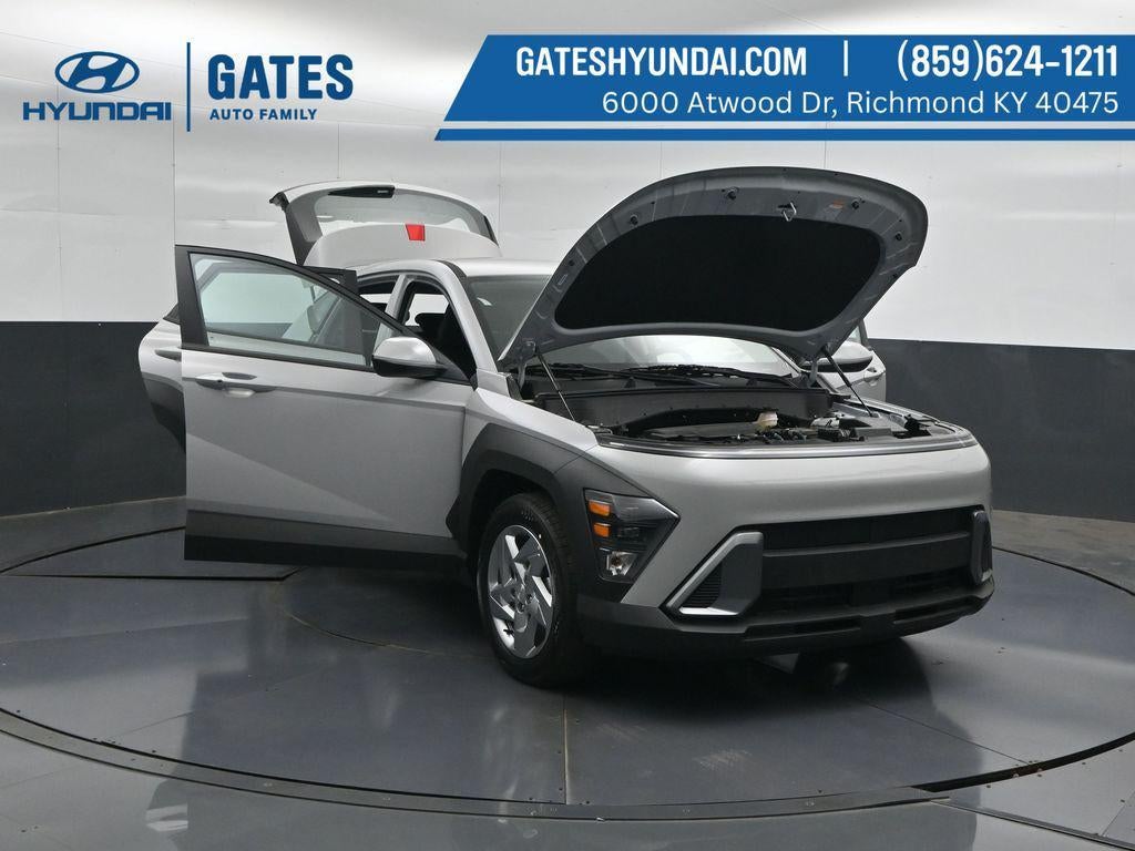 2027 Hyundai KONA SE