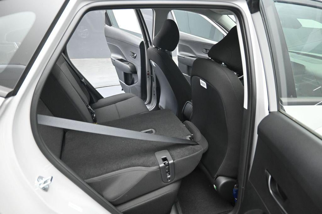 2027 Hyundai KONA SE