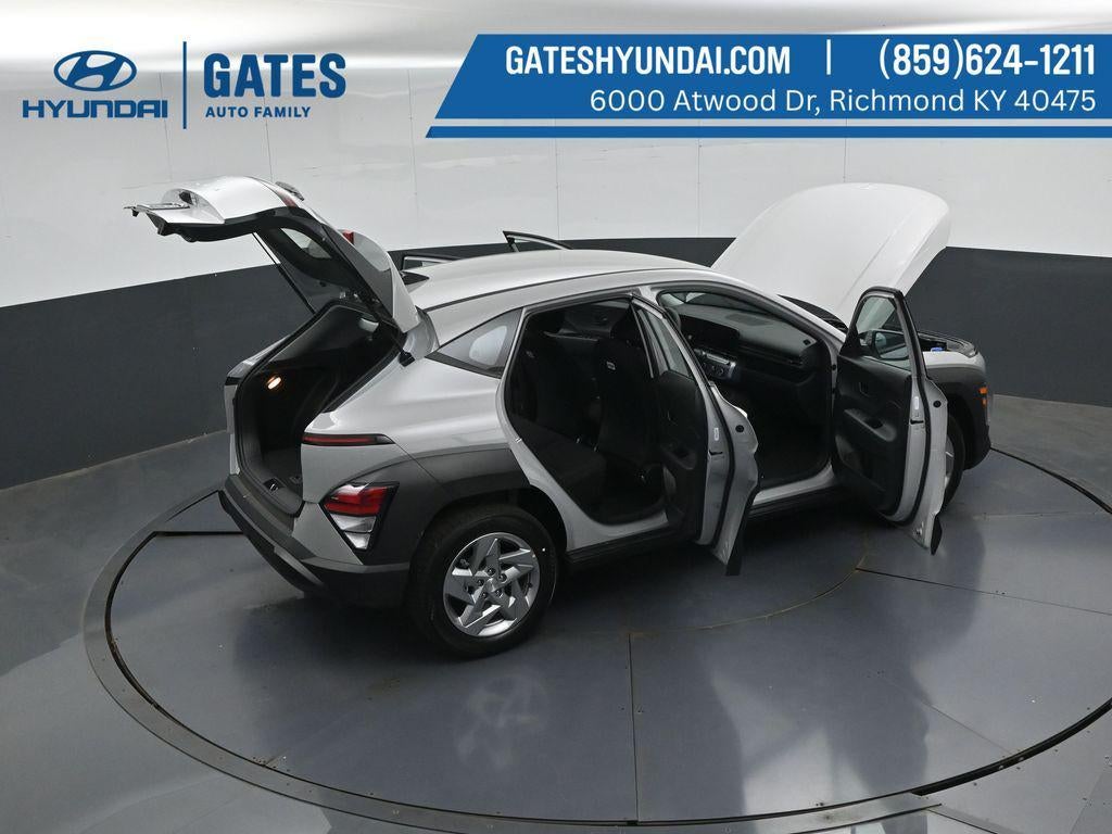 2027 Hyundai KONA SE