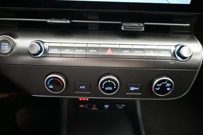 2027 Hyundai KONA SE