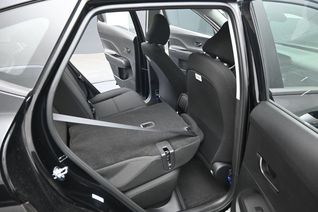 2027 Hyundai KONA SE