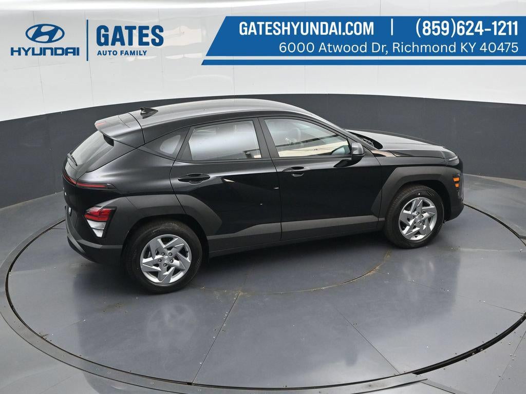 2027 Hyundai KONA SE