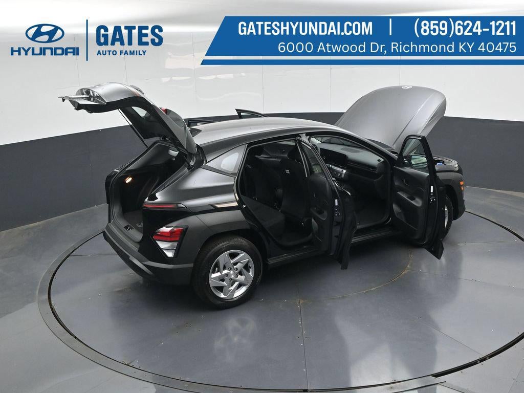 2027 Hyundai KONA SE