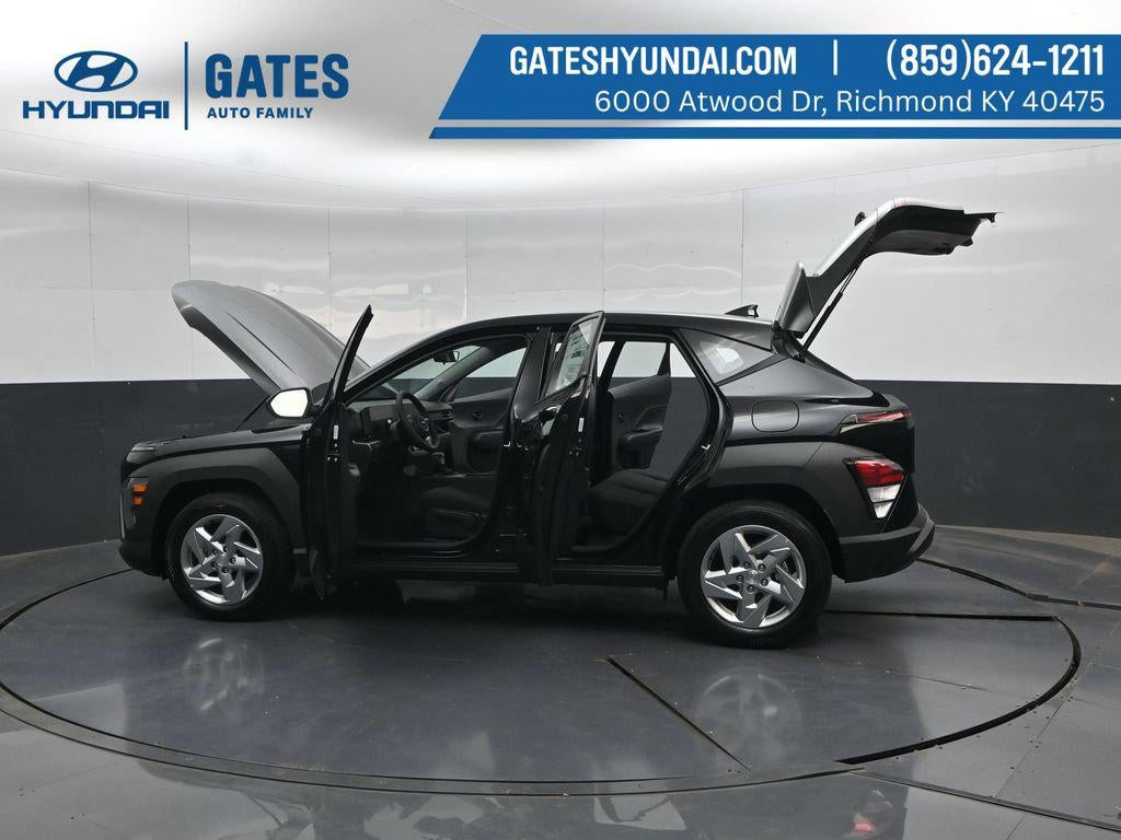 2027 Hyundai KONA SE