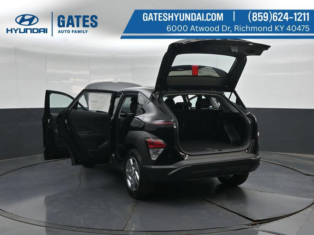 2027 Hyundai KONA SE