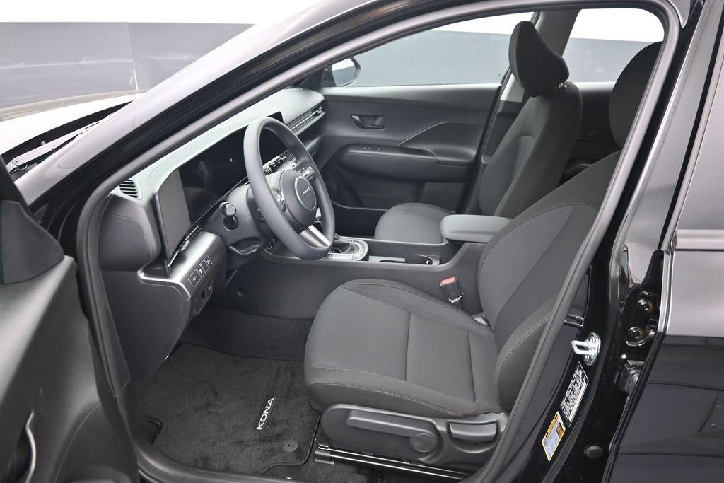 2027 Hyundai KONA SE