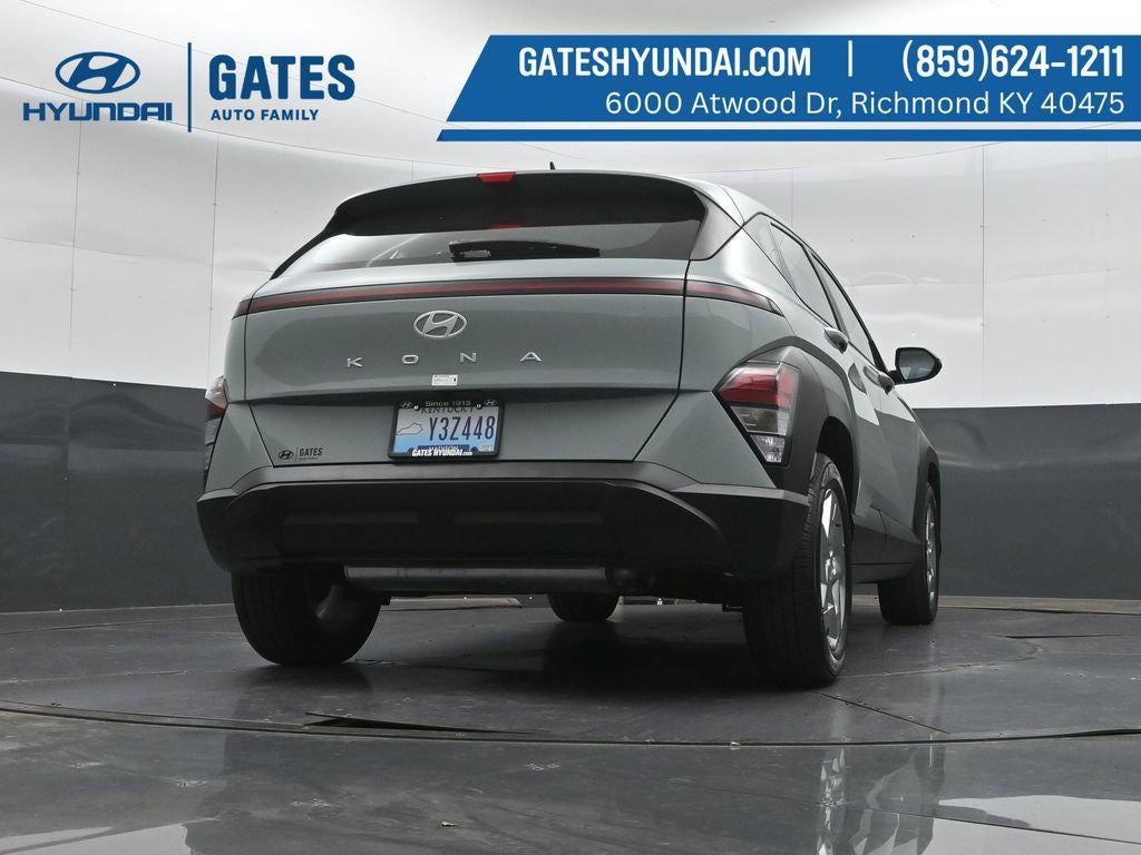 2026 Hyundai KONA SE