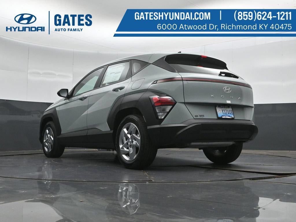 2026 Hyundai KONA SE