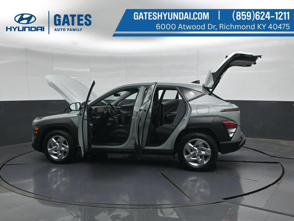 2026 Hyundai KONA SE
