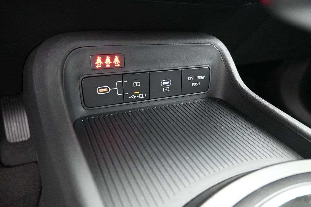 2027 Hyundai KONA SE