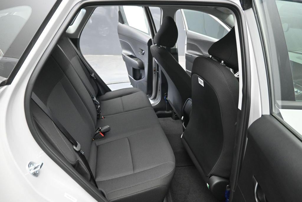 2027 Hyundai KONA SE